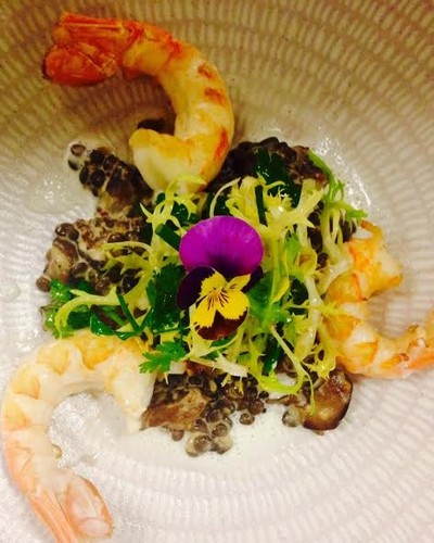 Langoustines, crème légère au caviar de Dordogne, lentilles vertes et Chablis 