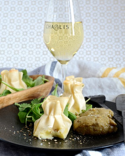 Croustillants au Soumaintrain et graines d’anis et Petit Chablis