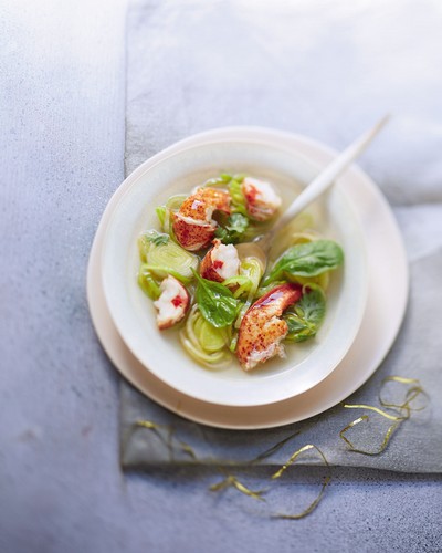 Homards à la nage à la citronnelle et Chablis Grand Cru Les Clos