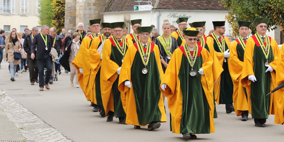 A Chablis et dans les villages alentours participez aux fêtes viticoles
                