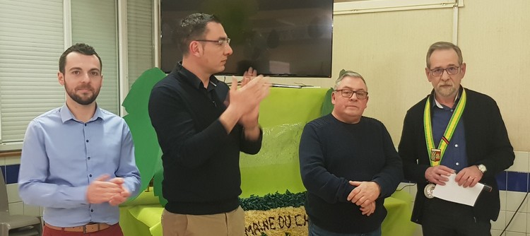 Gaec du Chardonnay, Etienne Boileau et William Nahan passent le relais. Gaec du Chardonnay, Etienne Boileau et William Nahan passent le relais.
