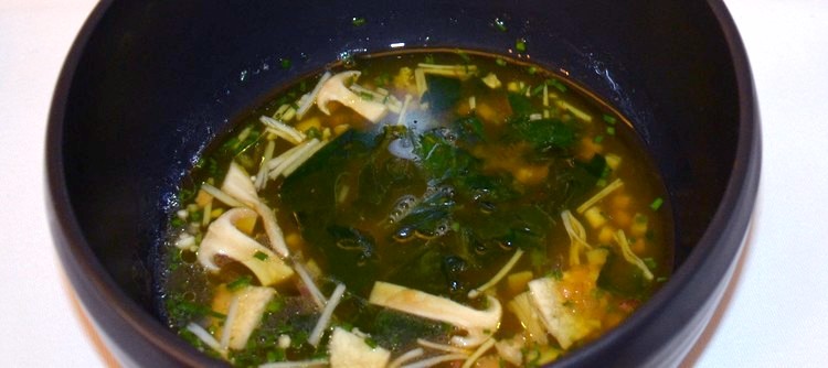 accords mets et vins de chablis et de Bourgogne - Consommé de poisson et Chablis Premier Cru accords mets et vins de chablis et de Bourgogne - Consommé de poisson et Chablis Premier Cru